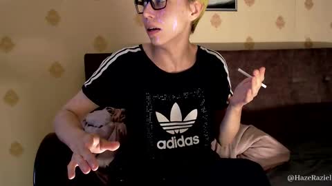  Yrriel Strife Candy-Demon Caveboy mr. Cringe   online show from 15, 9, 2025