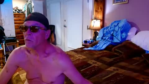 Snapshot of ready4aride2day chatting on 2, 12, 2024 ready4aride2day online show from 2, 12, 2024