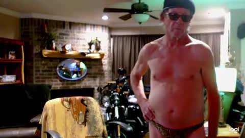 Snapshot of ready4aride2day chatting on 20, 1, 2025 ready4aride2day online show from 20, 1, 2025