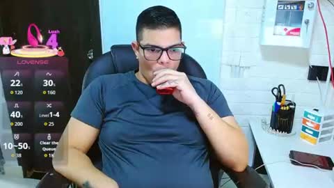 Snapshot of realjoel chatting on 4, 7, 2026 Joel online show from 4, 7, 2026