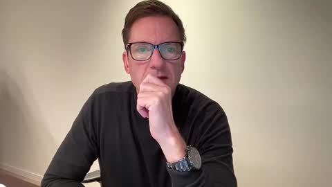 Snapshot of realstuff_ chatting on 3, 12, 2024 realstuff_ online show from 3, 12, 2024