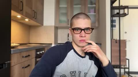 AliceEve online show from 3, 4, 2026