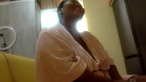 REAL1SWEETHEART online show from 12, 1, 2025