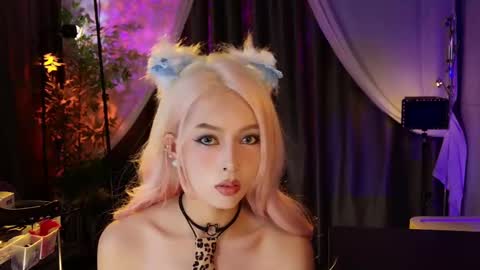 reaowna___ online show from 27, 9, 2025