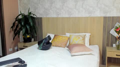 Snapshot of rebeca_cortez1 chatting on 18, 5, 2026 I invite you to my birthday on November 3th online show from 18, 5, 2026