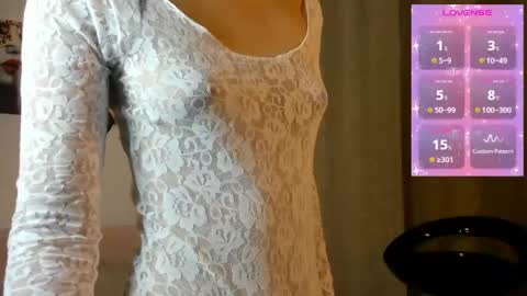 Snapshot of rebeca_marchetti chatting on 4, 6, 2026 Rebeca Marchetti online show from 4, 6, 2026