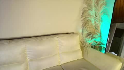 Snapshot of rebeca_williams_ chatting on 4, 2, 2025 Rebeca Williams online show from 4, 2, 2025