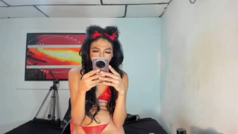 rebecabanks online show from 27, 7, 2026