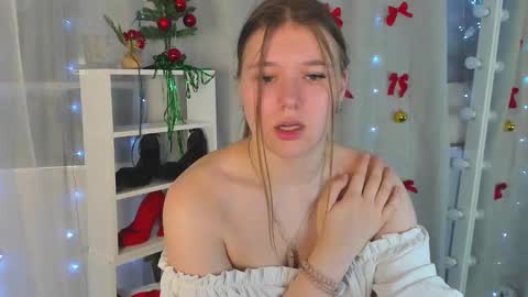Snapshot of rebecca_____ chatting on 11, 12, 2024 rebecca_____ online show from 11, 12, 2024
