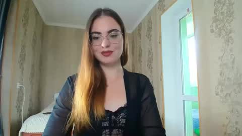 Snapshot of rebecca_ccaa chatting on 11, 10, 2025 Rebecca online show from 11, 10, 2025