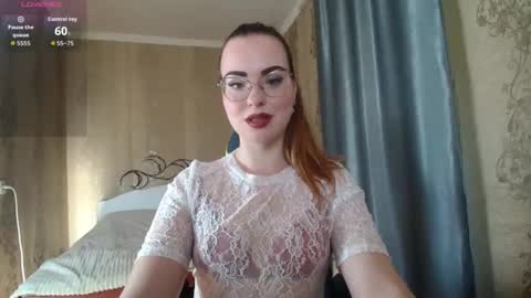 Snapshot of rebecca_ccaa chatting on 4, 5, 2026 Rebecca online show from 4, 5, 2026