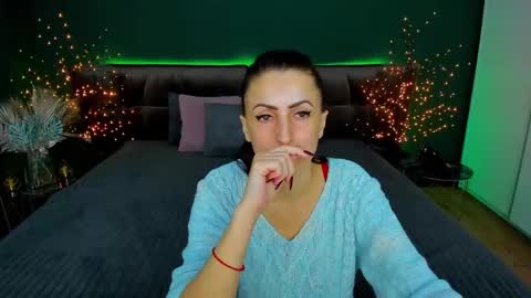 rebecca_diamonds online show from 2, 2, 2025