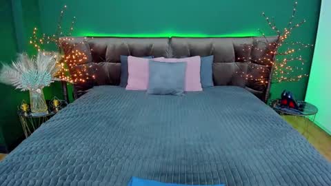 rebecca_diamonds online show from 23, 2, 2025