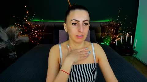 rebecca_diamonds online show from 17, 3, 2026