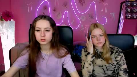 Snapshot of rebecca_smile_ chatting on 23, 4, 2026 rebecca_smile_ online show from 23, 4, 2026