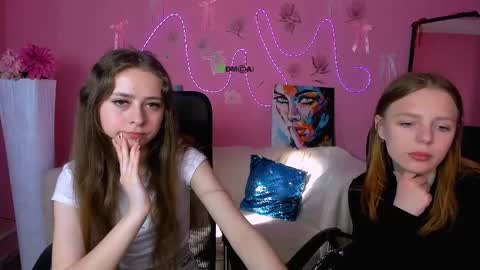 Snapshot of rebecca_smile_ chatting on 15, 5, 2026 rebecca_smile_ online show from 15, 5, 2026