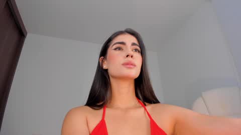 Snapshot of rebeccabaxter chatting on 29, 1, 2025 Rebecca online show from 29, 1, 2025