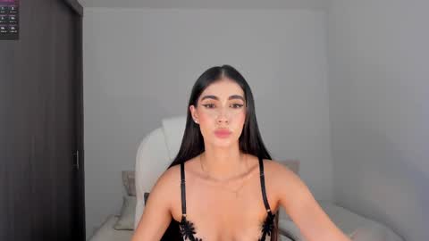 Snapshot of rebeccabaxter chatting on 12, 2, 2025 Rebecca online show from 12, 2, 2025