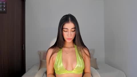 Snapshot of rebeccabaxter chatting on 21, 2, 2025 Rebecca online show from 21, 2, 2025