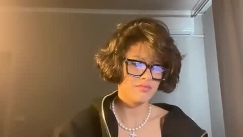Rebecca online show from 21, 10, 2025