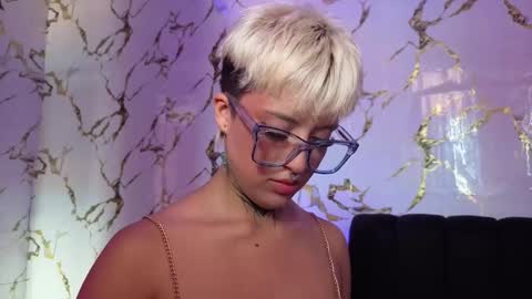 Snapshot of rebeka_baker chatting on 26, 3, 2026 REBEKA online show from 26, 3, 2026