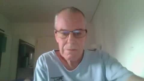 Snapshot of recasc chatting on 14, 12, 2025 Rene online show from 14, 12, 2025