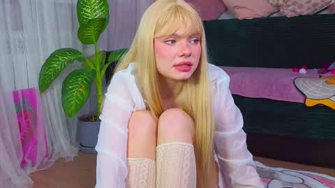 Snapshot of red__candy chatting on 22, 4, 2026 red__candy online show from 22, 4, 2026
