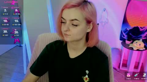 Snapshot of red_bestie_ chatting on 23, 2, 2025 Bestie online show from 23, 2, 2025