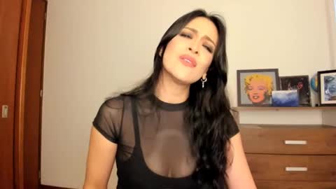 red_flower203 online show from 4, 12, 2024