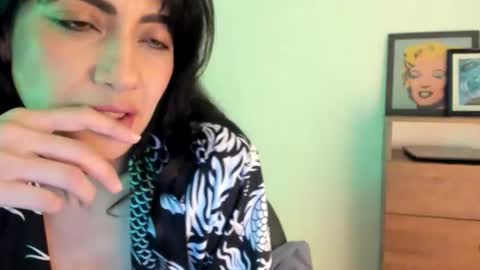 red_flower203 online show from 19, 3, 2026