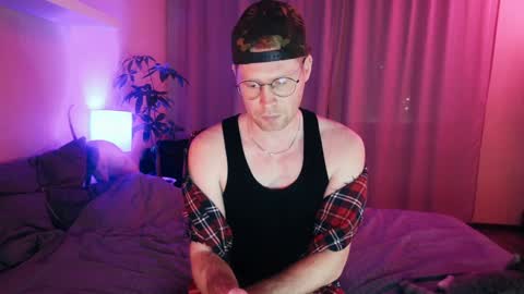 Snapshot of red_guy1 chatting on 6, 1, 2025 Sean Fire online show from 6, 1, 2025