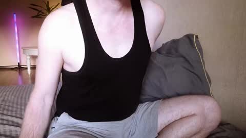 Snapshot of red_guy1 chatting on 29, 9, 2025 Sean Fire online show from 29, 9, 2025