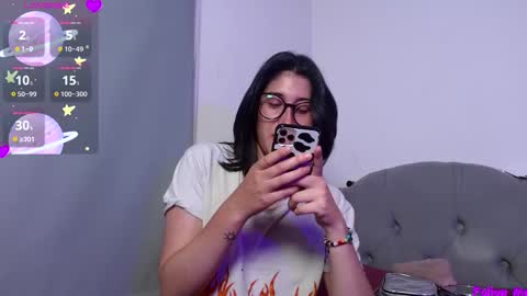 Snapshot of red_moonn chatting on 3, 10, 2025 IG OF red moonn online show from 3, 10, 2025