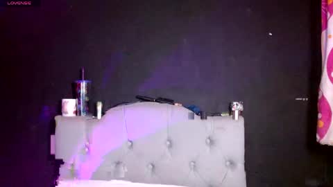 Snapshot of red_moonn chatting on 8, 4, 2026 IG OF red moonn online show from 8, 4, 2026