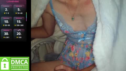 Snapshot of red_on_fire69 chatting on 26, 10, 2025 Red online show from 26, 10, 2025