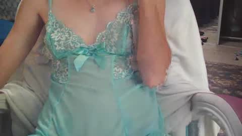 Snapshot of red_on_fire69 chatting on 31, 10, 2025 Red online show from 31, 10, 2025