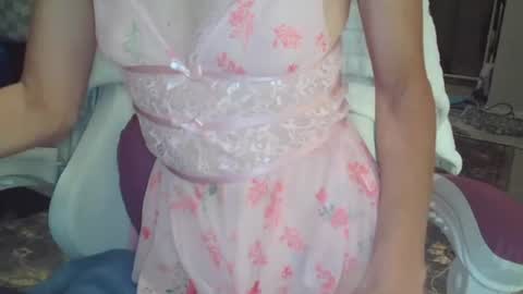 Snapshot of red_on_fire69 chatting on 7, 11, 2025 Red online show from 7, 11, 2025