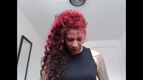 Snapshot of red_savage_ chatting on 6, 4, 2026 Instagram Valerie yourdream online show from 6, 4, 2026