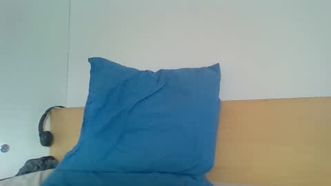 Snapshot of redandbluecloud chatting on 18, 11, 2025 Red online show from 18, 11, 2025