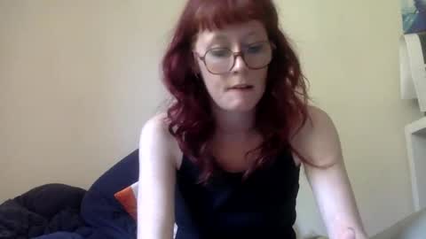 Snapshot of redcassie666 chatting on 7, 4, 2026 redcassie666 online show from 7, 4, 2026