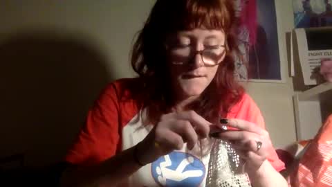 Snapshot of redcassie666 chatting on 15, 4, 2026 redcassie666 online show from 15, 4, 2026