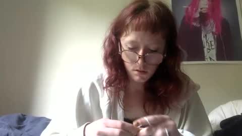 Snapshot of redcassie666 chatting on 28, 4, 2026 redcassie666 online show from 28, 4, 2026