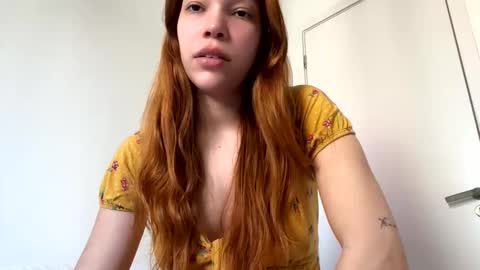 Snapshot of redcutieangel chatting on 3, 11, 2025 redcutieangel online show from 3, 11, 2025