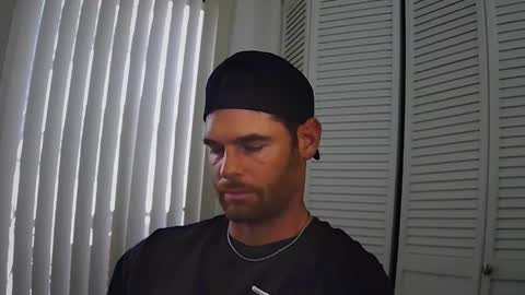 Snapshot of reddead7100 chatting on 24, 4, 2026 reddead7100 online show from 24, 4, 2026