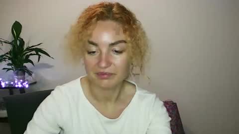 Snapshot of reddgirll chatting on 26, 1, 2025 reddgirll online show from 26, 1, 2025