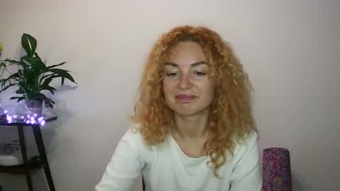 Snapshot of reddgirll chatting on 27, 1, 2025 reddgirll online show from 27, 1, 2025