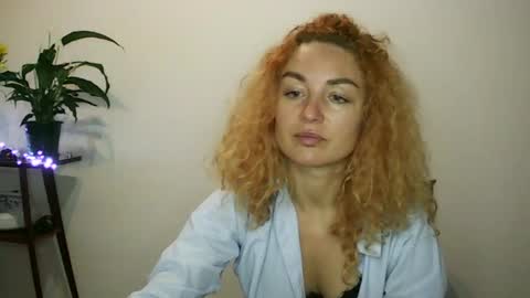 Snapshot of reddgirll chatting on 30, 1, 2025 reddgirll online show from 30, 1, 2025