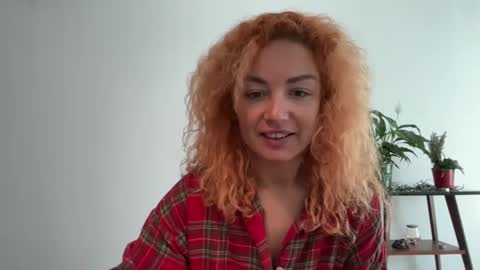 Snapshot of reddgirll chatting on 22, 2, 2025 reddgirll online show from 22, 2, 2025