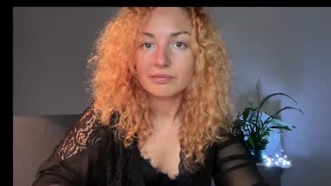 Snapshot of reddgirll chatting on 6, 3, 2025 reddgirll online show from 6, 3, 2025