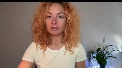 Snapshot of reddgirll chatting on 9, 3, 2025 reddgirll online show from 9, 3, 2025